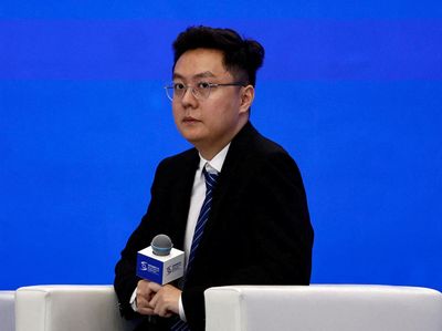 Pria China Obrak-abrik AS, Sekarang Kasih Peringatan Keras ke Dunia