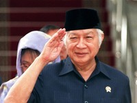 Media Asing Sorot Pemerintah Beri Gelar Pahlawan Nasional ke Soeharto