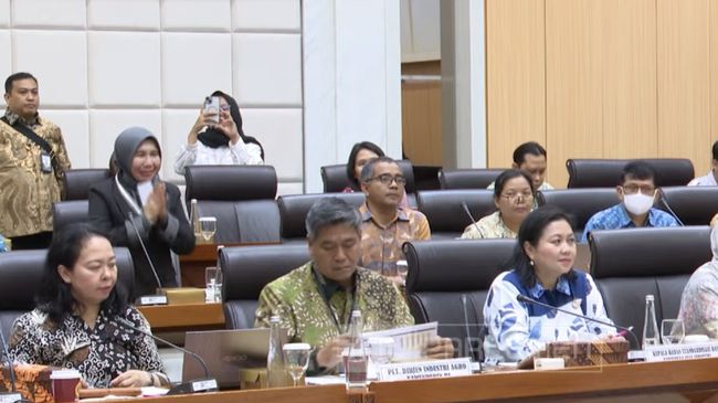 Heboh Kasus Aqua, DPR Panggil 8 Perusahaan Air Minum Terbesar RI