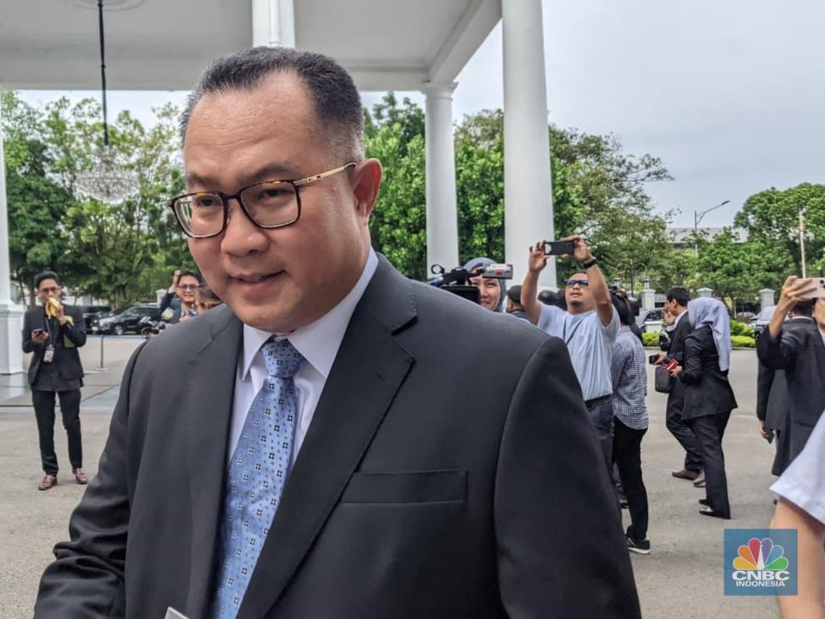 Arif Satria Dilantik Jadi Kepala BRIN, Harapan Baru Riset Indonesia