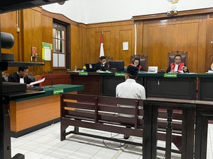 Sidang Demo Rusuh di Surabaya, Terdakwa Didakwa Curi Besi di Polsek
