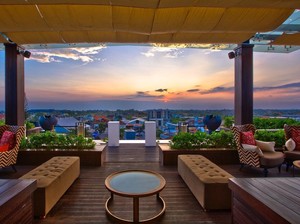 Mau Staycation Lebih Hemat? Cek Promo Trans Hotel Group di Sini