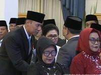 Prabowo Anugerahkan Kakek AHY Sarwo Edhie Wibowo Pahlawan Nasional