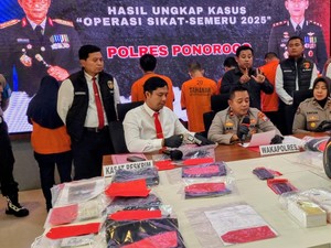 Ibu Rumah Tangga di Ponorogo Nekat Jual Senpi Rakitan demi Dapur Ngebul