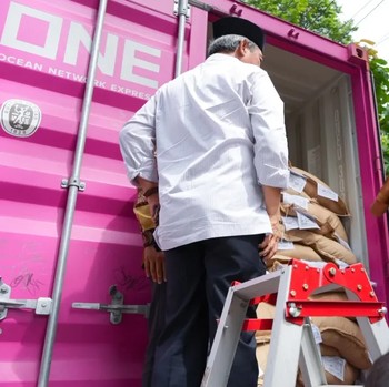 Mantap! Bupati Lahat Melepas Ekspor 19,8 Ton Kopi Liberika ke Malaysia