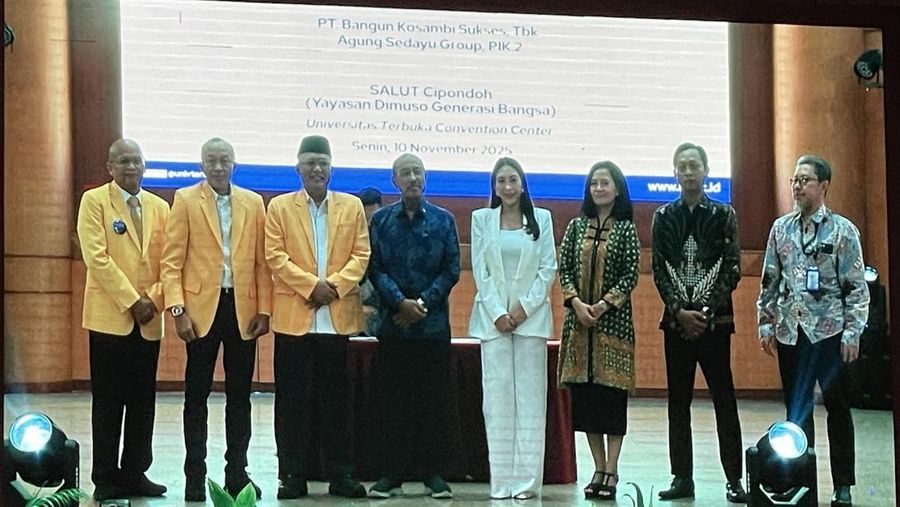 Penandatanganan Pemberian 200 Beasiswa Universitas Terbuka Pondok Cabe/Teti Purwanti