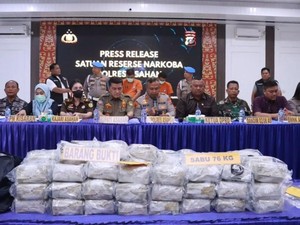 Polisi Cegat Mobil Bawa 76 Kg Sabu di Asahan, 2 Kurir Ditangkap