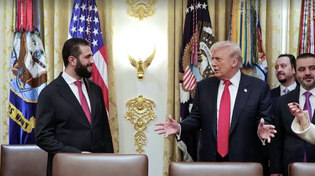 Trump Sambut Presiden Muslim Eks Al Qaeda di Washington, Beri Pujian