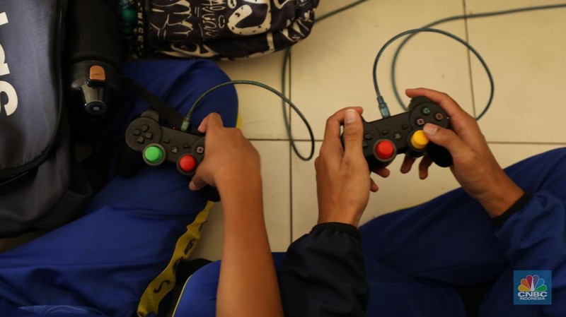 Bisnis rental PlayStation (PS) di Jakarta masih menunjukkan eksistensinya yang kuat. (CNBC Indonesia/Tri Susilo)