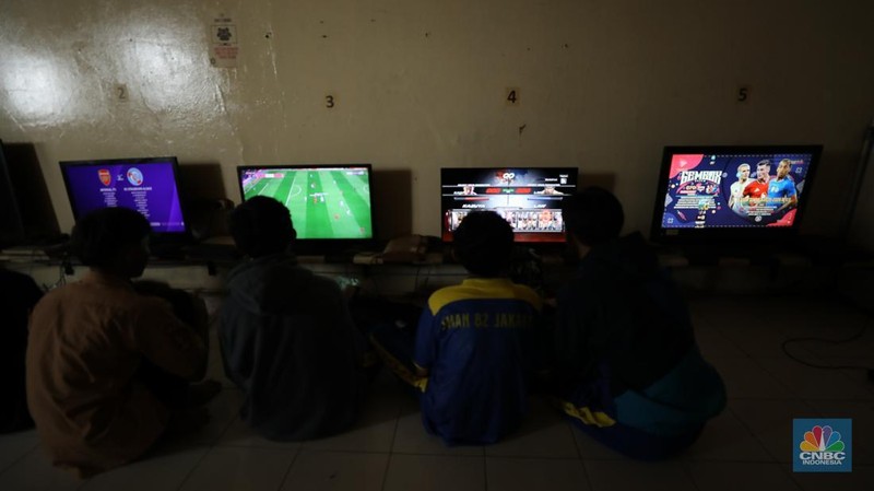 Bisnis rental PlayStation (PS) di Jakarta masih menunjukkan eksistensinya yang kuat. (CNBC Indonesia/Tri Susilo)