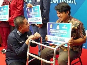 Pemkab Karawang Gelontorkan Rp25 M untuk Beasiswa 11 Ribu Pelajar-Mahasiswa