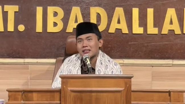 Gus Elham Minta Maaf, Khilaf Sering Cium Anak Perempuan Saat Dakwah