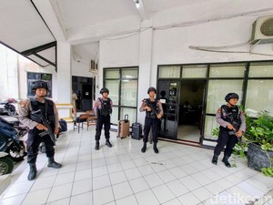 KPK Geledah Kantor Disbudparpora Ponorogo, Telusuri Proyek Monumen Reog