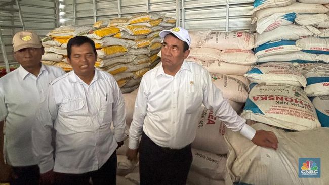 Amran Sidak ke Distributor dan Pengecer Pupuk di Subang, Ini Hasilnya