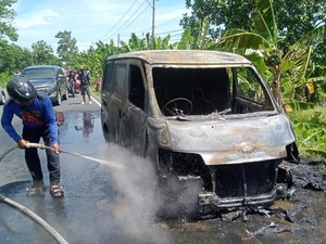 Mobil Kas Bank BUMN Hangus Terbakar di Polman, Uang Tunai Rp 4,6 Miliar Ludes