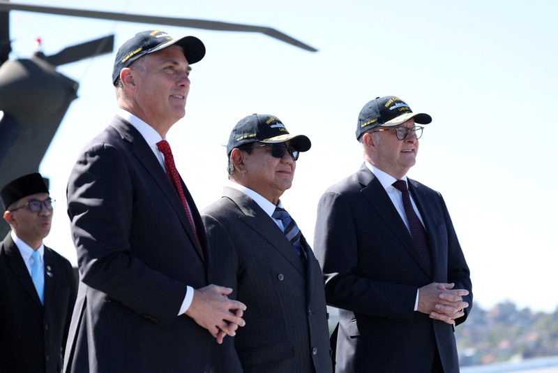 Presiden Prabowo Subianto mengunjungi Pangkalan Armada HMAS Kuttabul di Sydney, Australia, Rabu (12/11/2025). (REUTERS/Hollie Adams)