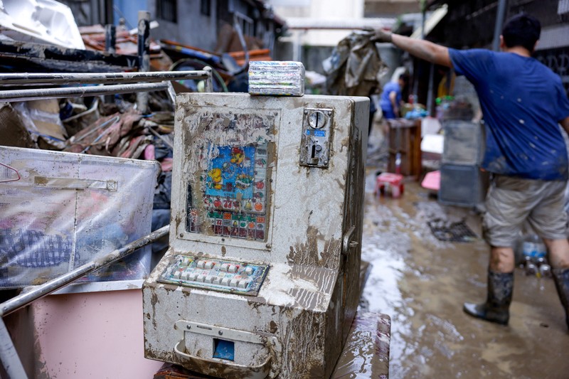 Foto udara jalanan dan ladang yang terendam banjir akibat Topan Fung-wong di Yilan, Taiwan, Rabu (12/11/2025). (Omer Photography via REUTERS)