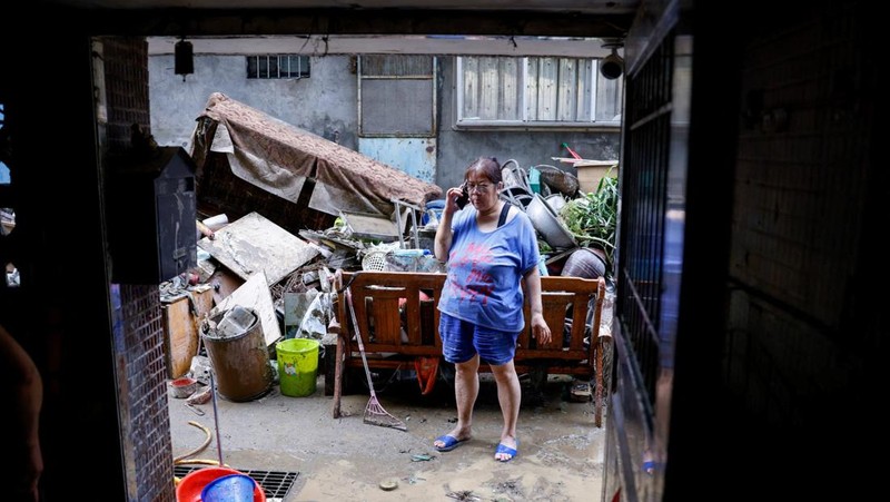 Foto udara jalanan dan ladang yang terendam banjir akibat Topan Fung-wong di Yilan, Taiwan, Rabu (12/11/2025). (Omer Photography via REUTERS)