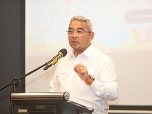Kata Farhan soal Usulan Satu Kecamatan Satu Lapang Bola di Jabar