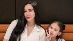 Aura Kasih Ditetapkan Sebagai Wali Usai Vonis Sidang Perwalian Anak