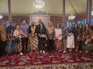 Dua Putra Mendiang PB XIII Rebutan Takhta Keraton Solo