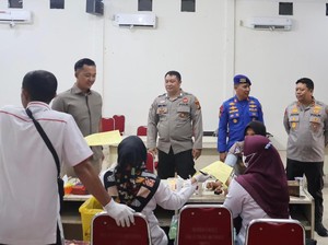 Polres Pelalawan Rayakan HUT Polairud ke-75 dengan Donor Darah