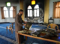 Keji! Pemukim Israel Serbu Masjid Palestina, Al Quran Dibakar