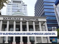 MK Larang Polisi Aktif Duduki Jabatan Sipil, Harus Mundur atau Pensiun