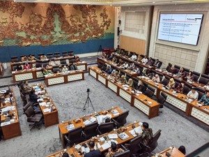 Pengusaha Konveksi Ngeluh Baju Impor China Kuasai Pasar RI!