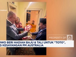 Video:Prabowo Beri Hadiah Untuk "Toto", Anjing Kesayangan PM Australia