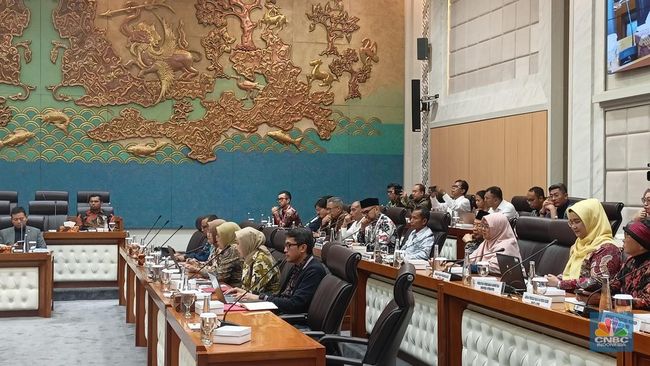 Pabrik Besar Kalah! Ternyata 12,81 Juta Orang RI Bekerja di IKM