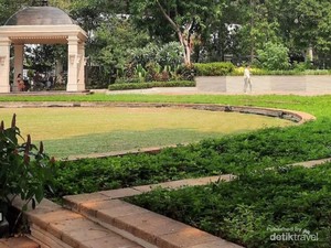 Oase Bernuansa Eropa di Jantung Jakarta, Gratis, Dekat MRT