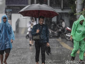 Waspada! Potensi Hujan Lebat-Sangat Lebat di Jakarta sampai 28 Februari
