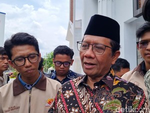 Video: Mahfud MD Sebut Roasting Pandji soal Gibran Ngantuk Tak Langgar Hukum