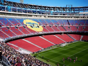 Barcelona Mau Bangun Taman Hiburan di Dalam Stadion