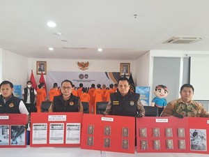 14 WN China Langgar Aturan, Jadi Tukang Cat hingga Tukang Las di Kelapa Gading