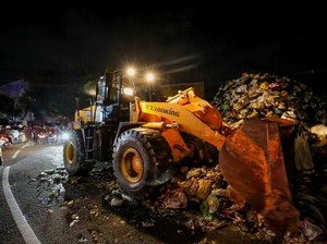 Dedi Mulyadi Kritik Bandung: Anggaran Besar, Sampah Tetap Menggunung