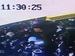 Video: Viral Pria Sobek Belasan Jok Motor di Parkiran Kampus di Tangsel