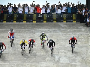 Banyuwangi BMX Supercross 2025 Dimulai, 7 Rider Adu Cepat di Sirkuit Muncar
