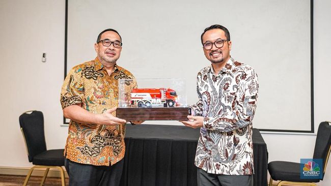 Perkuat Distribusi Energi, Pertamina Kerjasama dengan Hino Motor