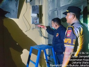 Polisi Cek Area Makam Mbah Priok Usai Terima Aduan Korsleting Listrik via 110