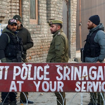 Ledakan Dahsyat Guncang Kantor Polisi, 9 Tewas-Mayat Bergelimpangan