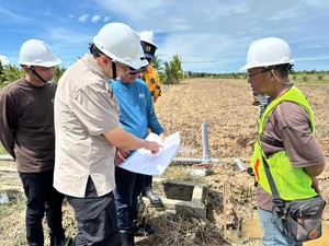 Kemenko Infrastruktur dan Pembangunan Kewilayahan Pantau Irigasi di Kalbar