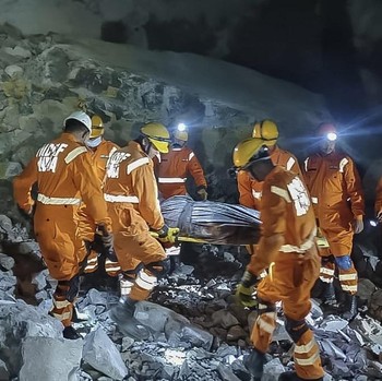 Tambang Batu di India Ambruk, 1 Tewas & 15 Terjebak Reruntuhan