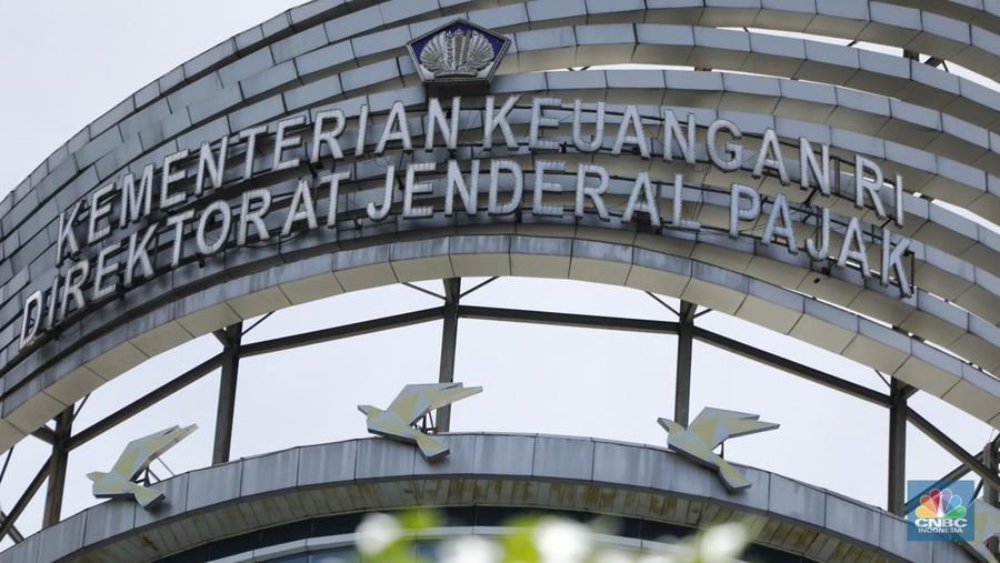Gedung Kementerian Keuangan RI Direktorat Jenderal Pajak, Selasa (17/11/2025). (CNBC Indonesia/Tri Susilo)