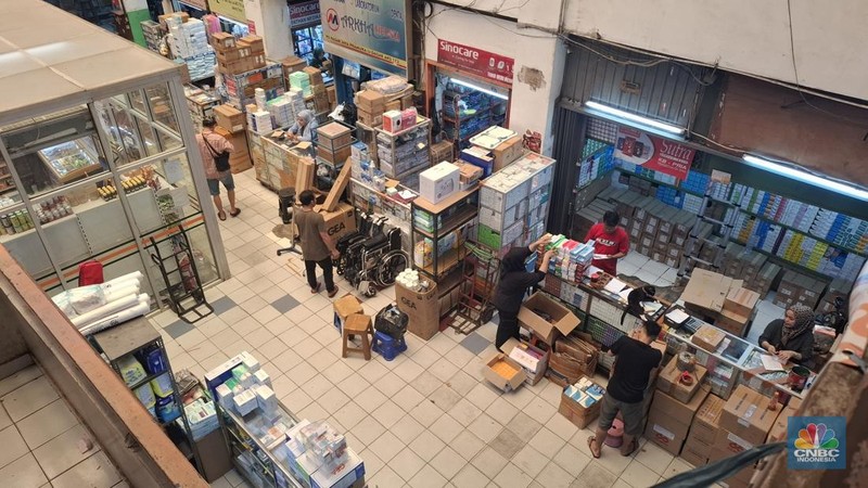 Kondisi Pasar Pramuka yang Mulai Kondusif Kembali Setelah Sempat Ricuh Akibat Kekecewaan Pedagang Akibat Kenaikan Tarif Sewa Kios. (CNBC Indonesia/Chandra)