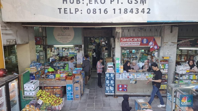 Kondisi Pasar Pramuka yang Mulai Kondusif Kembali Setelah Sempat Ricuh Akibat Kekecewaan Pedagang Akibat Kenaikan Tarif Sewa Kios. (CNBC Indonesia/Chandra)