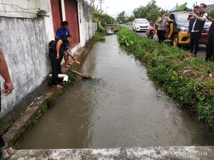 Wanita Lansia Ditemukan Tewas di Saluran Irigasi Musi Rawas
