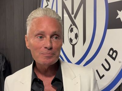 Tak Mau Punya Anak Jelek, Miliarder Ambil Langkah Tak Diduga