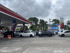 Kala Warga Berburu BBM Lintas Wilayah Saat Pasokan Langka di Bali
